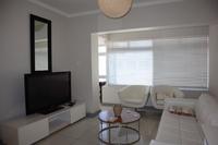 To Let 1 Bedroom Property for Rent in Sea Point Western Cape